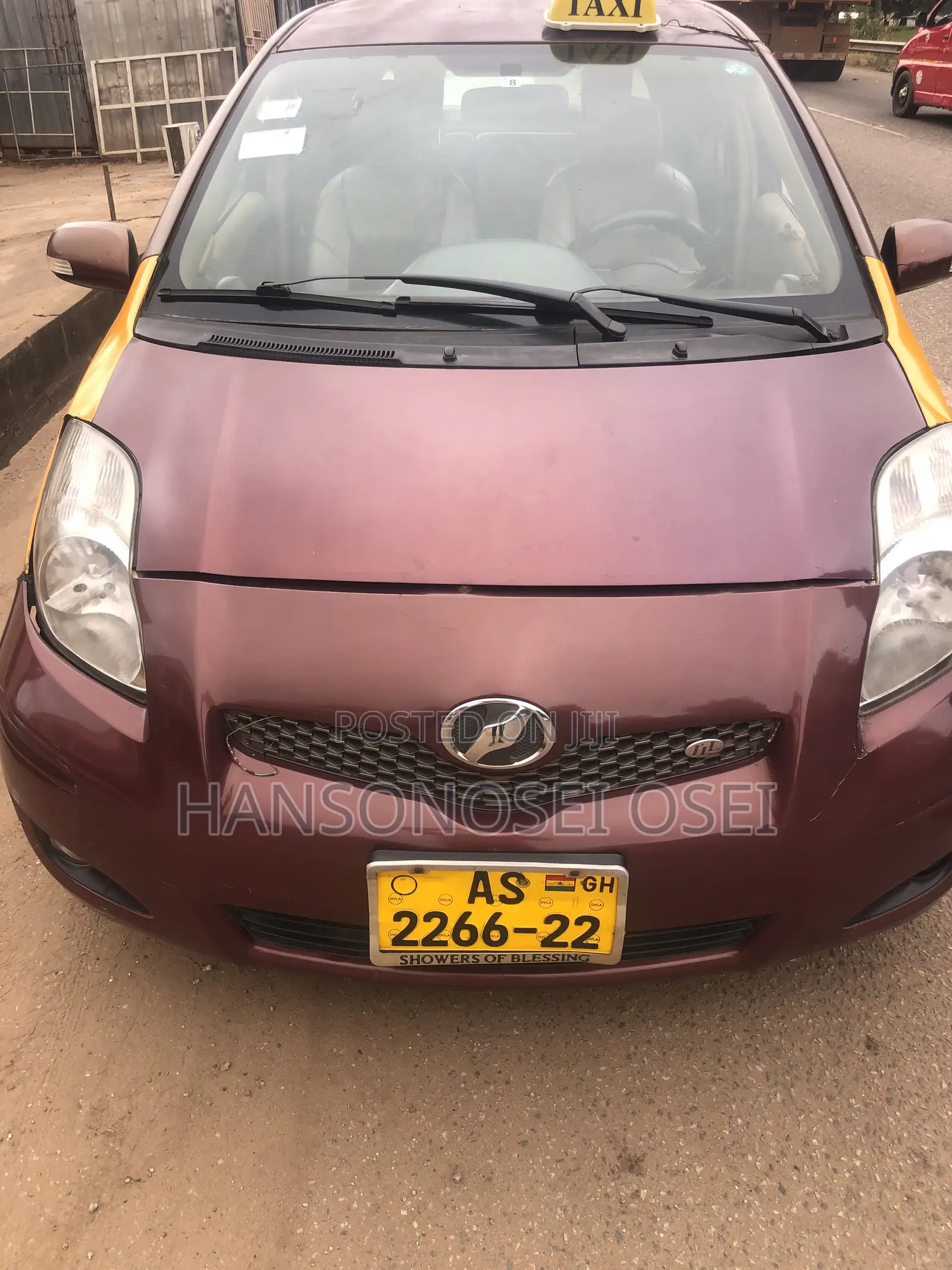 Toyota Vitz 2010 Brown