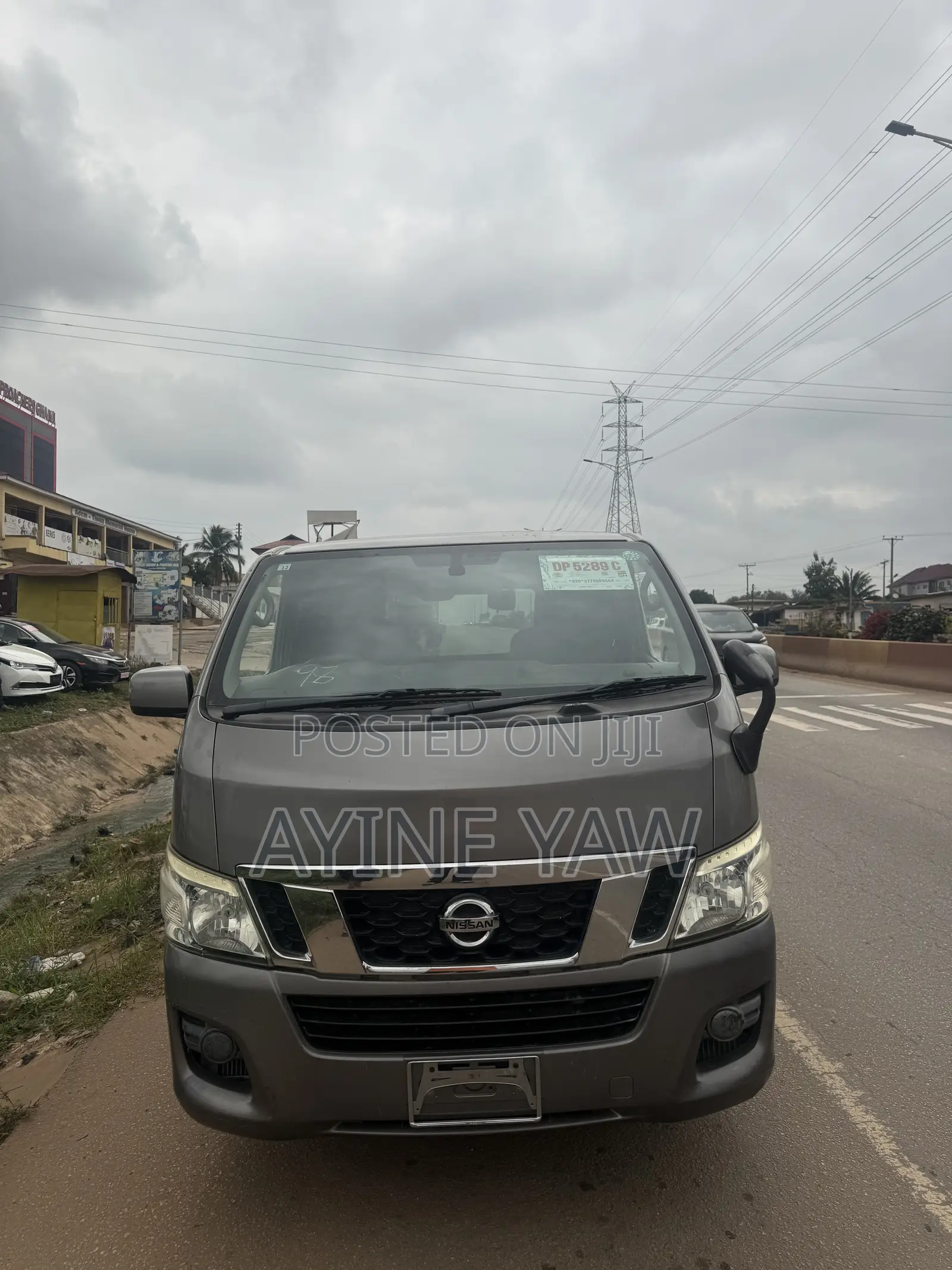 Nissan Caravan (Urvan) 2015