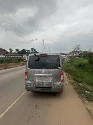 Nissan Caravan (Urvan) 2015