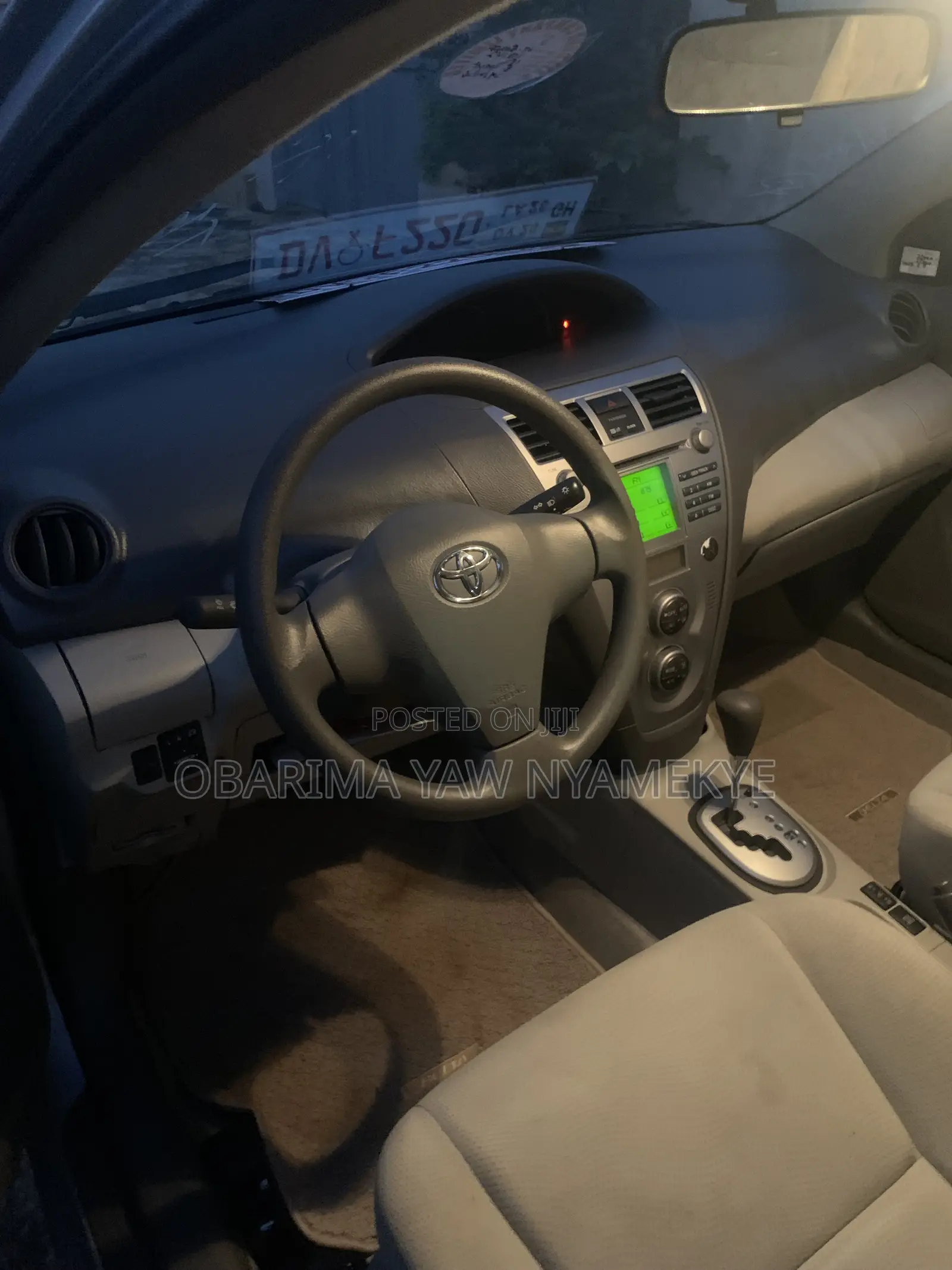 Toyota Belta 2010 Silver