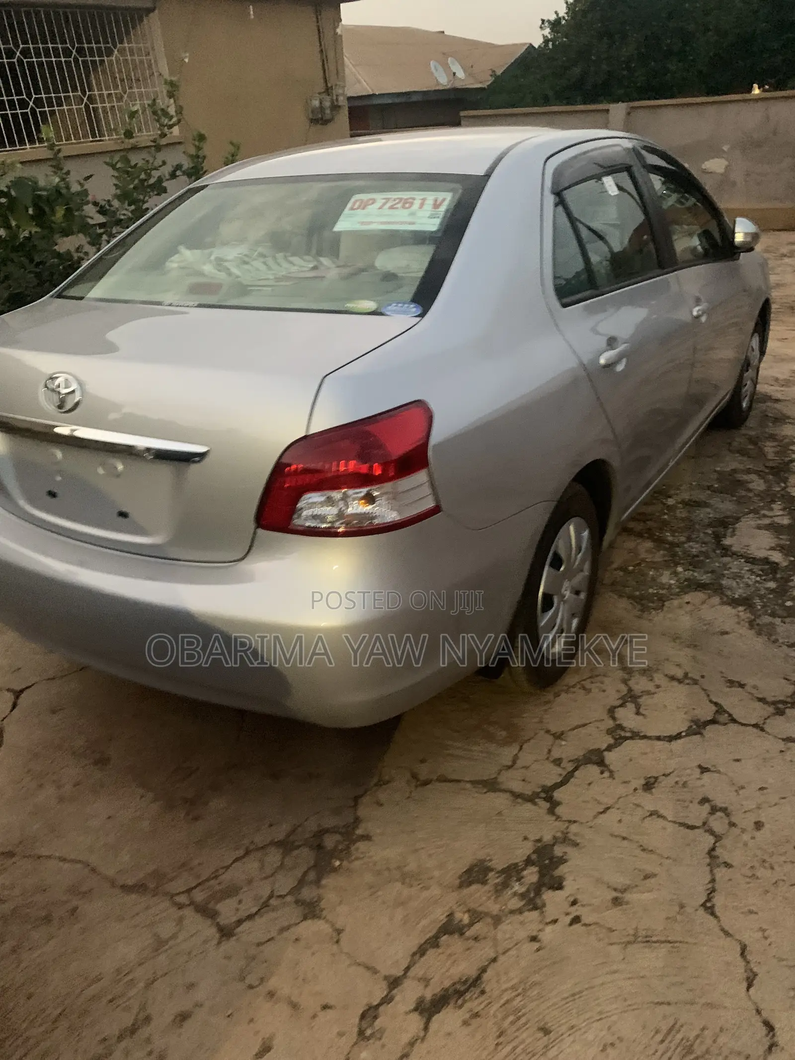Toyota Belta 2010 Silver