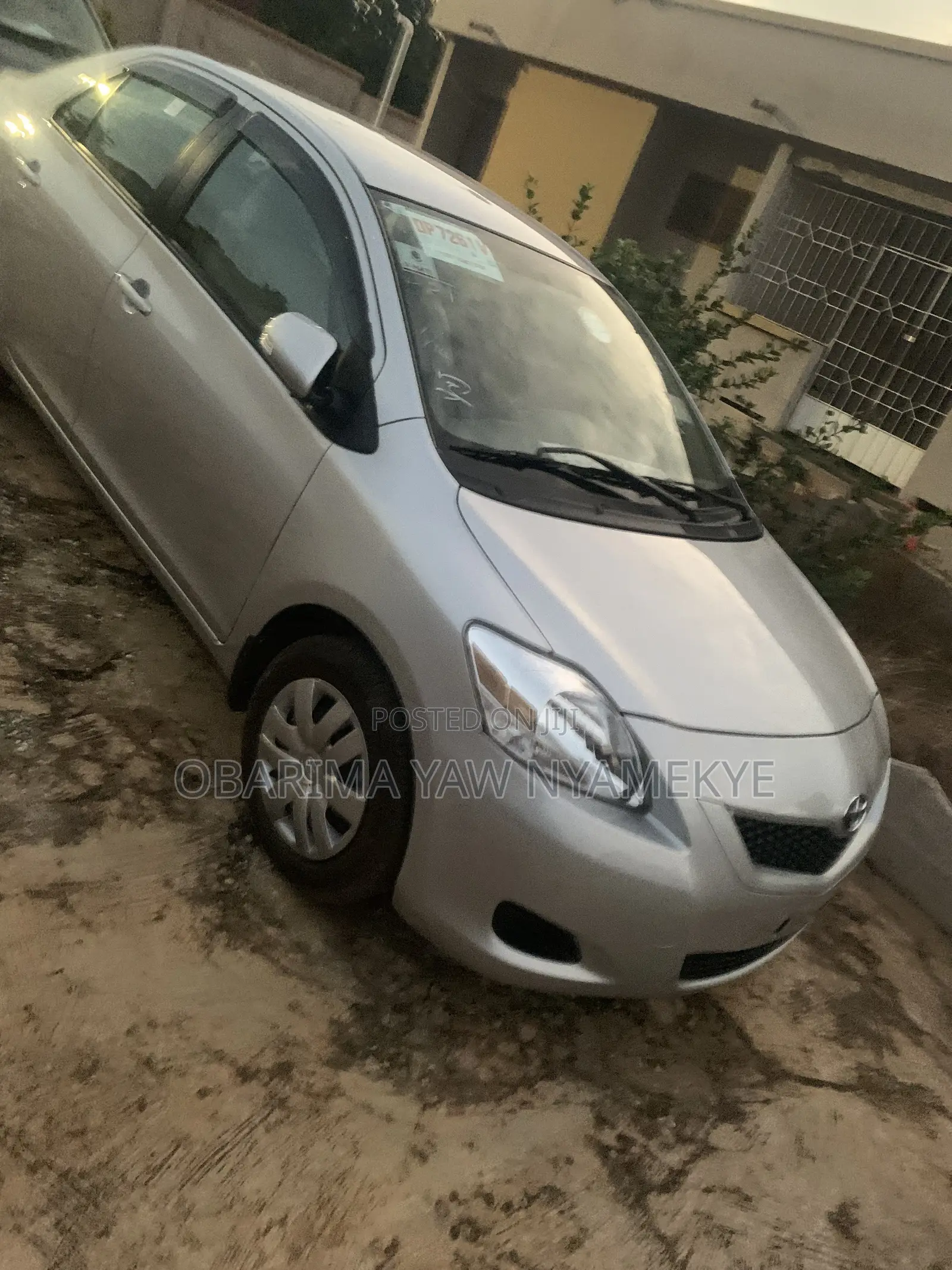 Toyota Belta 2010 Silver