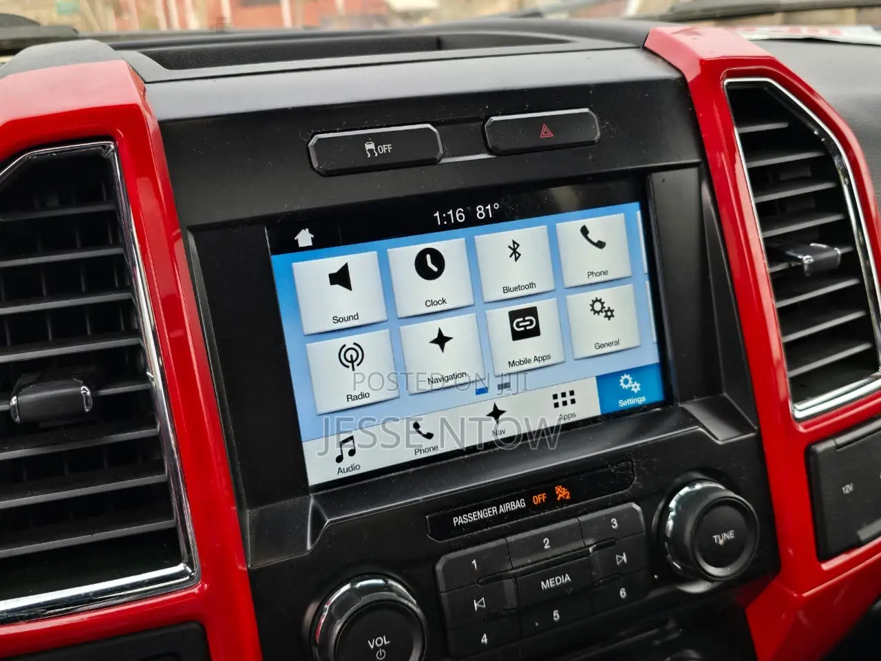 Ford F-150 2016 Red