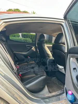 Hyundai Elantra Limited 4dr Sedan (1.8L 4cyl 6A) 2014