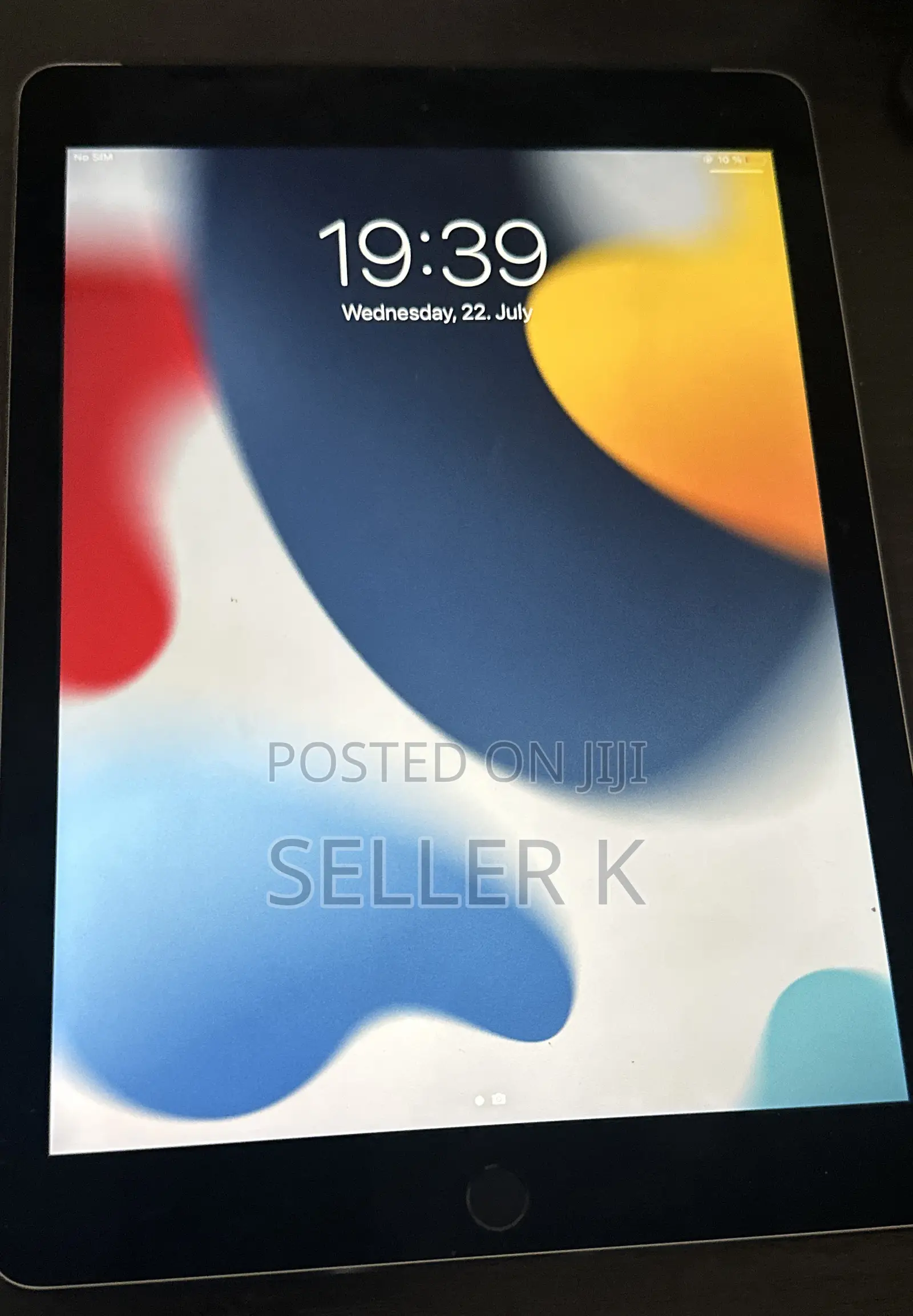 Apple iPad Air 64 GB Gray