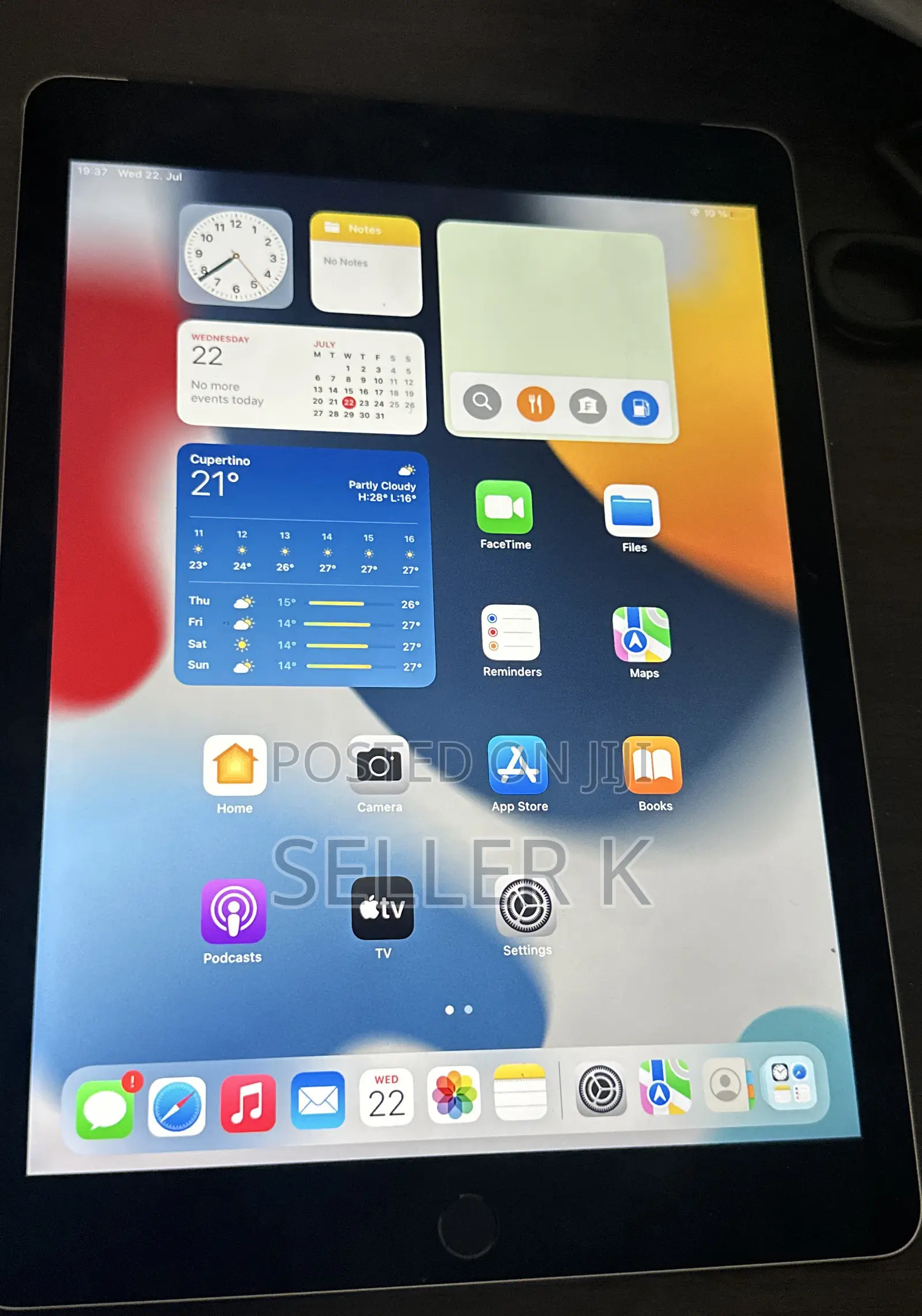 Apple iPad Air 64 GB Gray