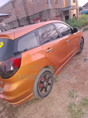 Toyota Matrix 2006 Gold