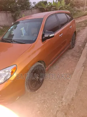 Toyota Matrix 2006 Gold