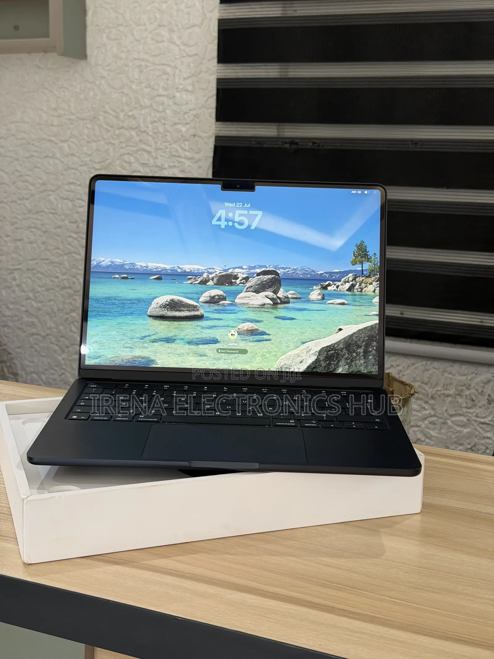 New Laptop Apple MacBook Air 2026 M5 16GB Apple M5 SSD 512GB