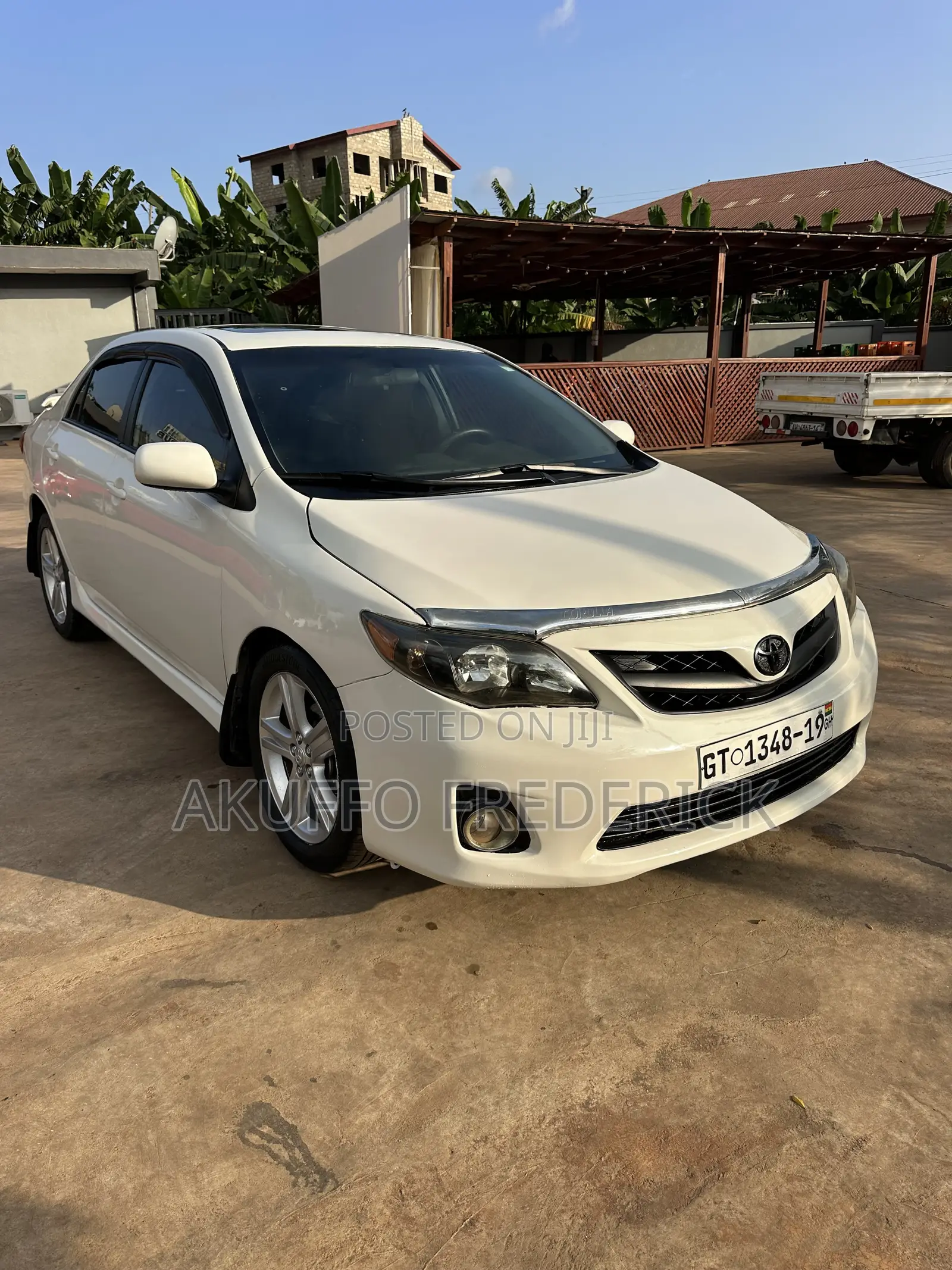 Toyota Corolla S Special Edition 4dr Sedan (1.8L 4cyl 4A) 2013 Pearl