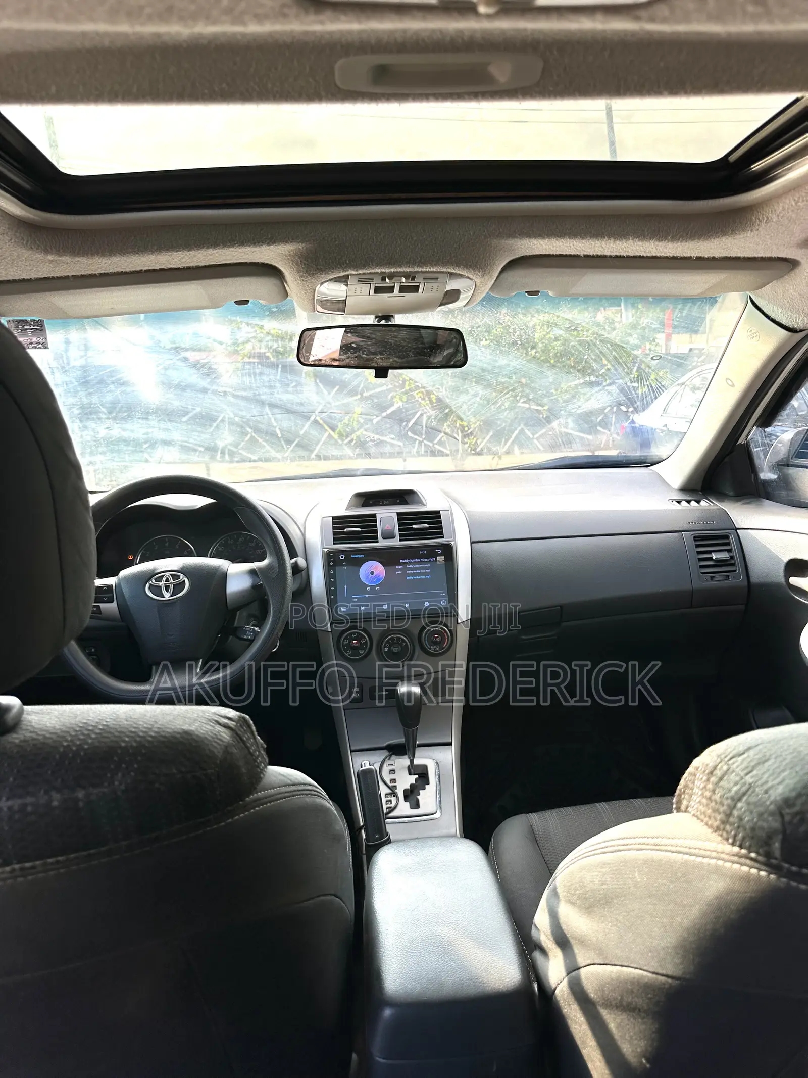 Toyota Corolla S Special Edition 4dr Sedan (1.8L 4cyl 4A) 2013 Pearl