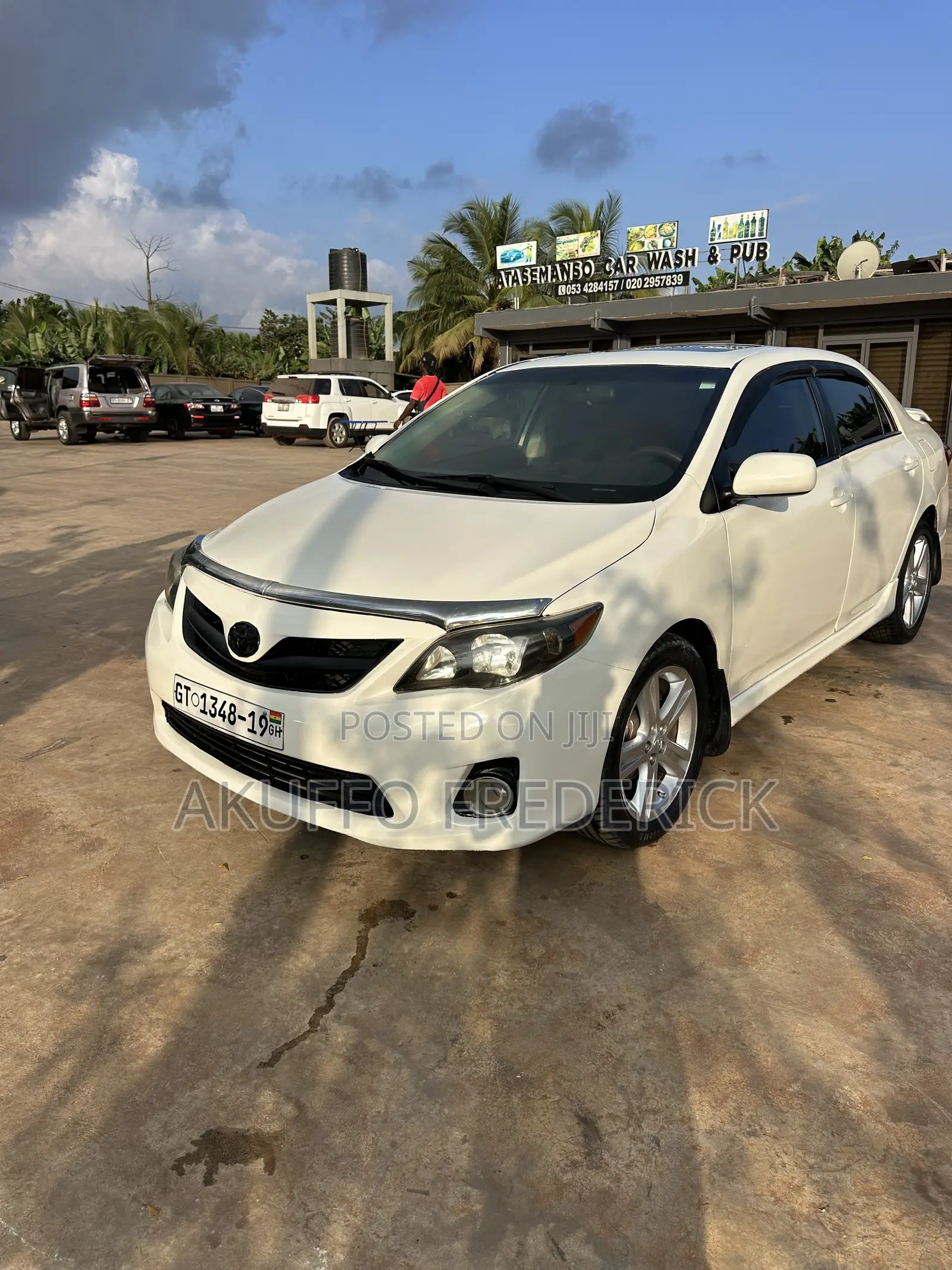 Toyota Corolla S Special Edition 4dr Sedan (1.8L 4cyl 4A) 2013 Pearl