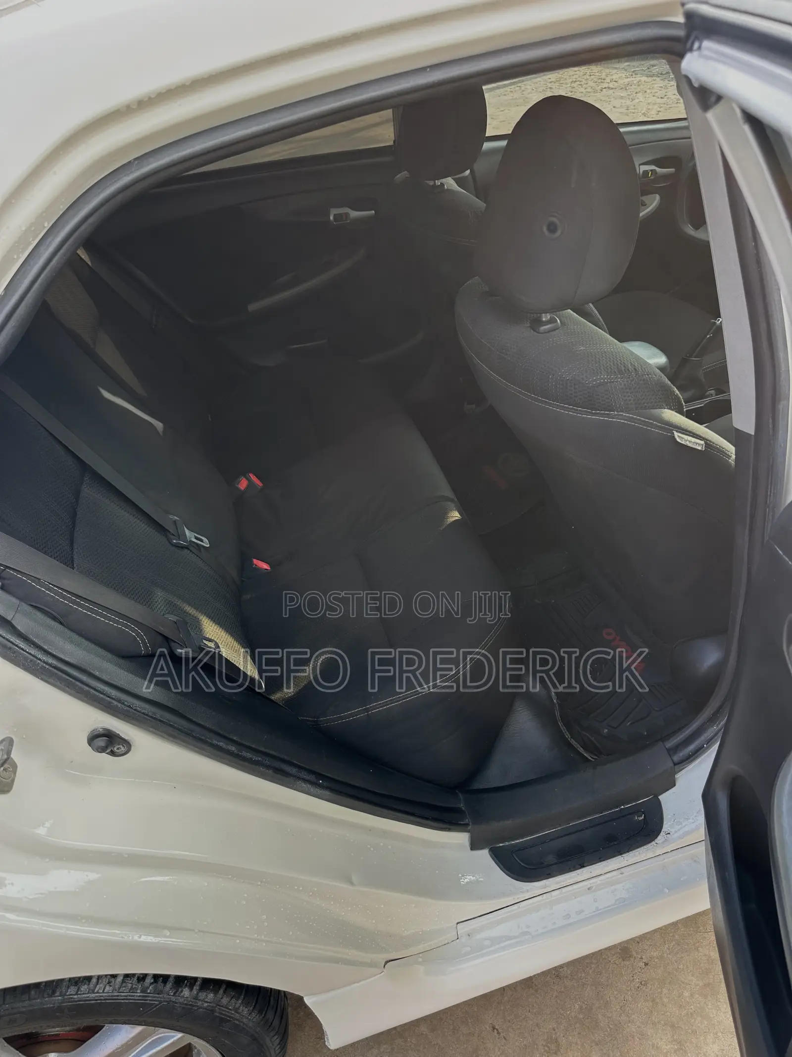 Toyota Corolla S Special Edition 4dr Sedan (1.8L 4cyl 4A) 2013 Pearl