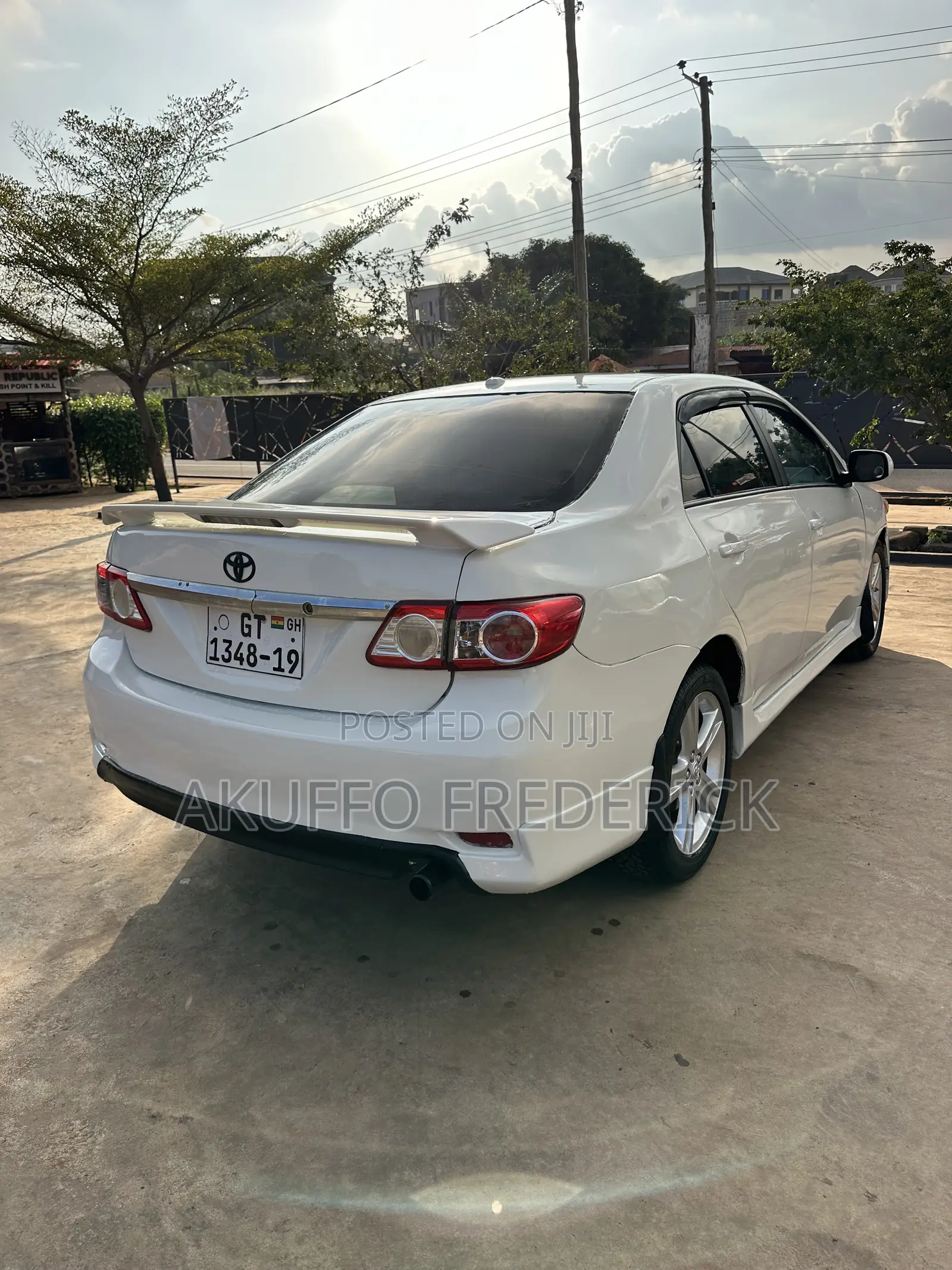 Toyota Corolla S Special Edition 4dr Sedan (1.8L 4cyl 4A) 2013 Pearl