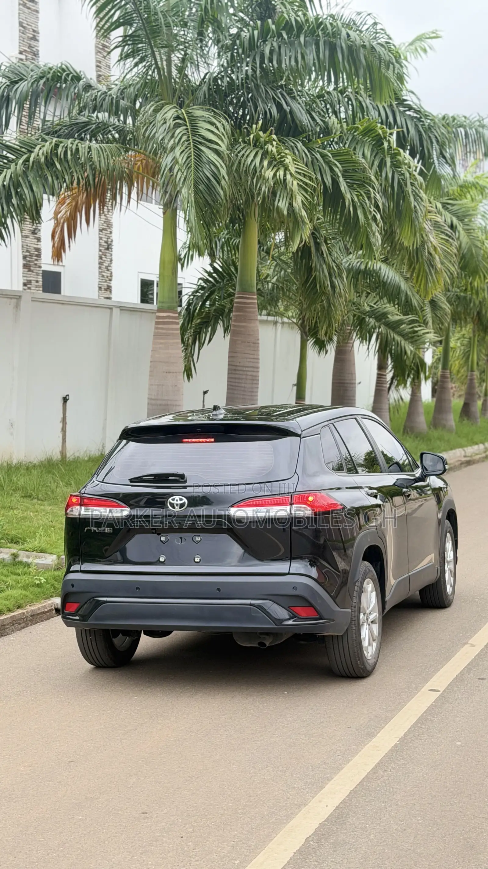 Toyota Corolla Cross XLE 2025 Black
