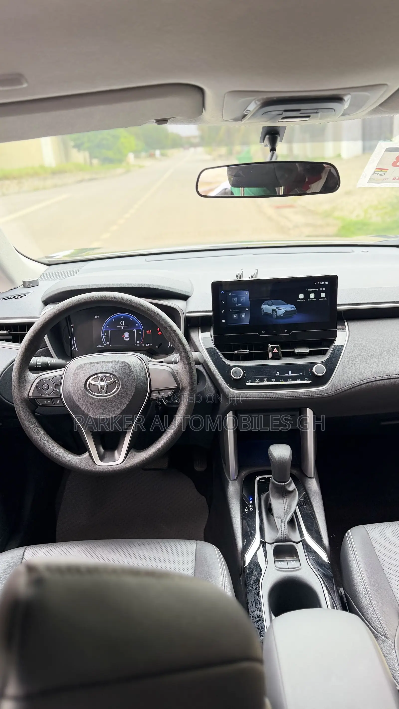 Toyota Corolla Cross XLE 2025 Black