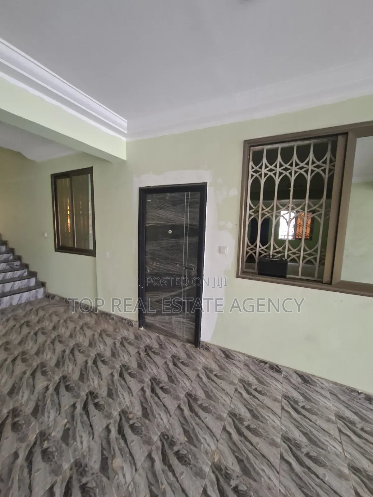 1bdrm Apartment in Madina Un, Zongo Junction for rent