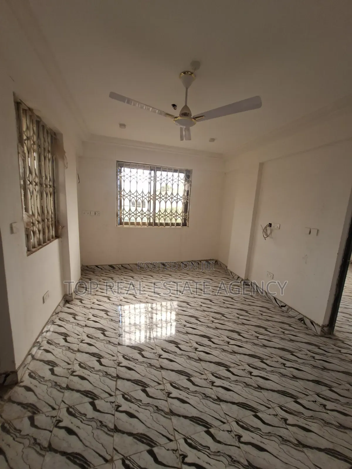 1bdrm Apartment in Madina Un, Zongo Junction for rent