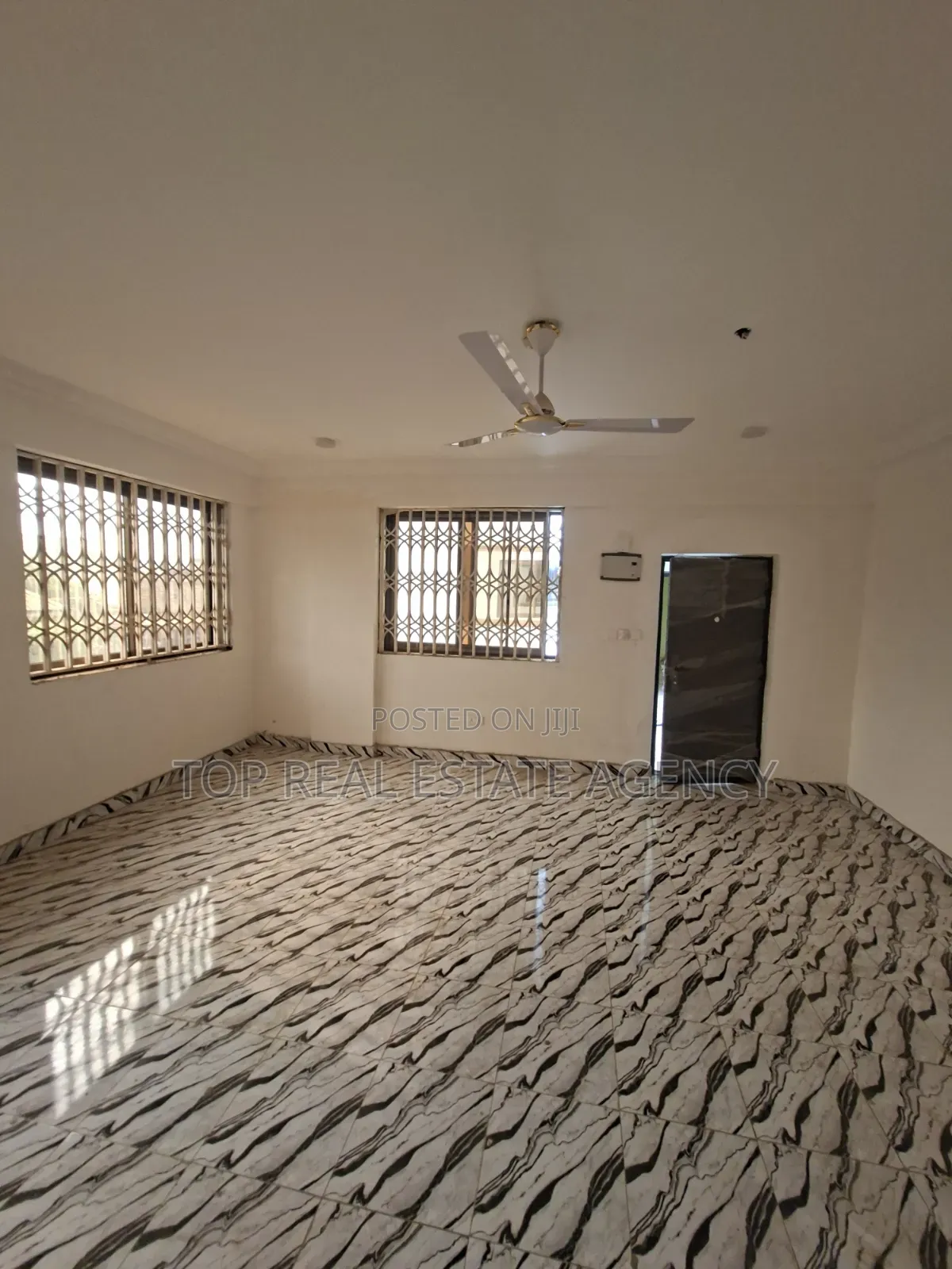 1bdrm Apartment in Madina Un, Zongo Junction for rent