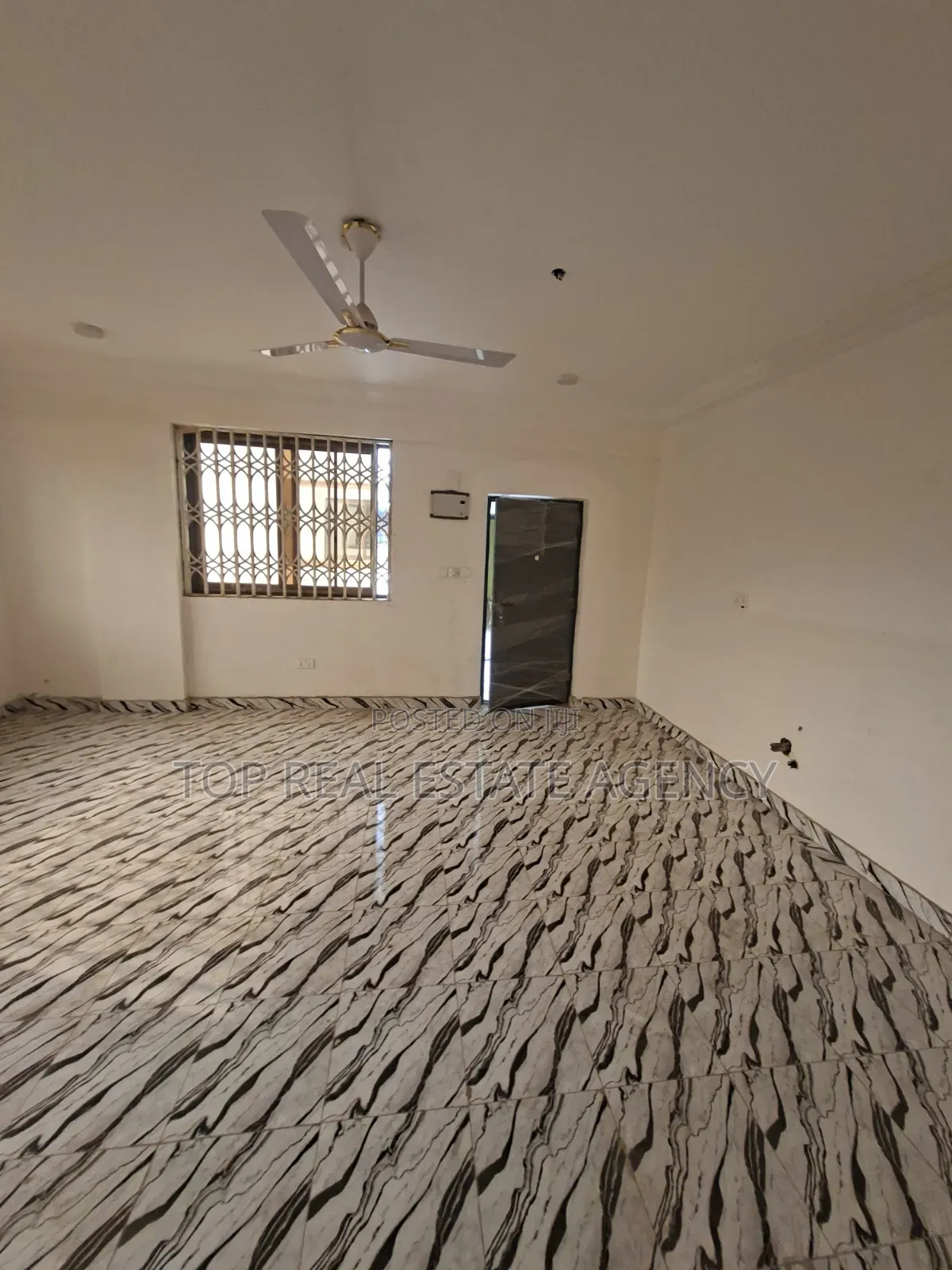1bdrm Apartment in Madina Un, Zongo Junction for rent