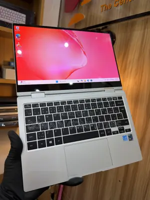 Laptop Samsung Galaxy Book4 Pro 360 8GB Intel Core i5 SSD 512GB