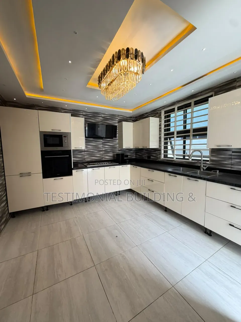 4bdrm House in Testimonial Building, Police Station for rent