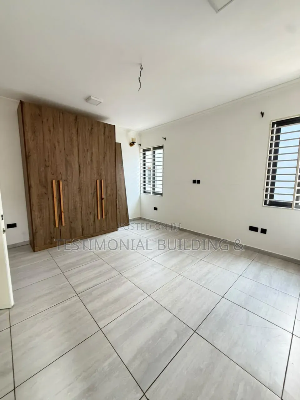 4bdrm House in Testimonial Building, Police Station for rent