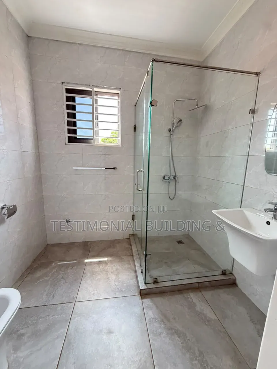 4bdrm House in Testimonial Building, Police Station for rent