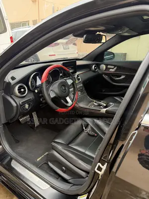 Mercedes-Benz C300 Luxury Sedan RWD (2.0L 4cyl 7A) 2016 Black