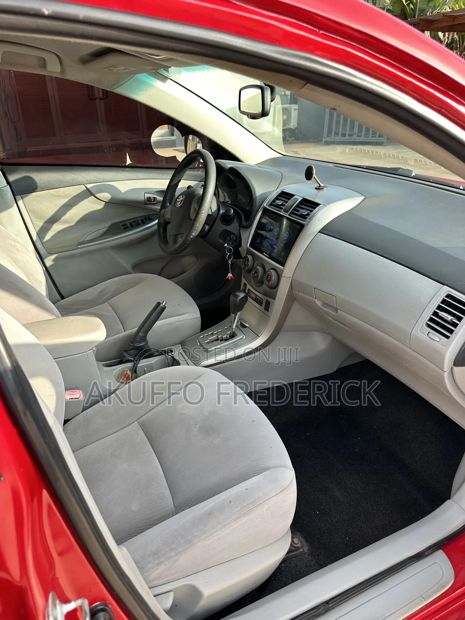 Toyota Corolla LE 4dr Sedan (1.8L 4cyl 4A) 2012 Red
