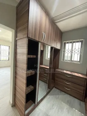 4bdrm House in Testimonial Building, Police Station for rent