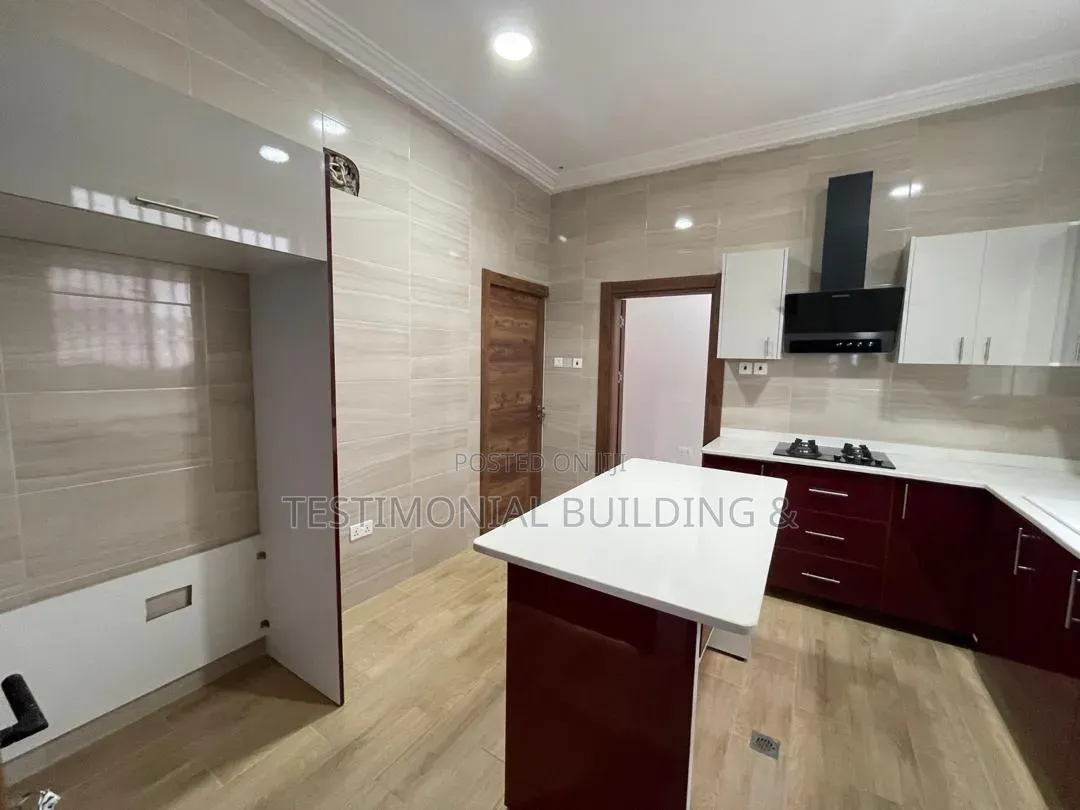 4bdrm House in Testimonial Building, Police Station for rent