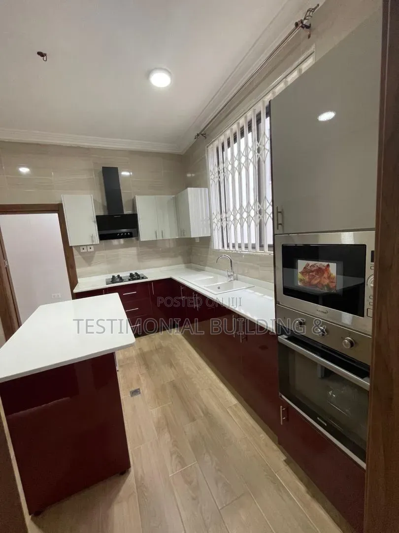 4bdrm House in Testimonial Building, Police Station for rent