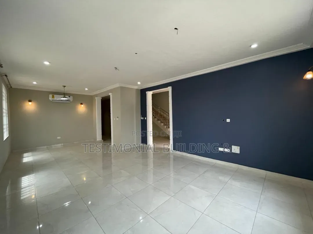 4bdrm House in Testimonial Building, Police Station for rent
