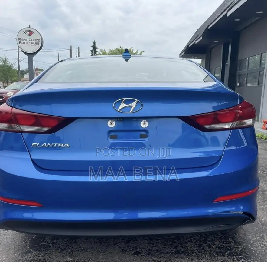 Hyundai Elantra Limited 2018 Blue