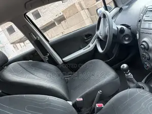 Toyota Yaris 2010 Gray