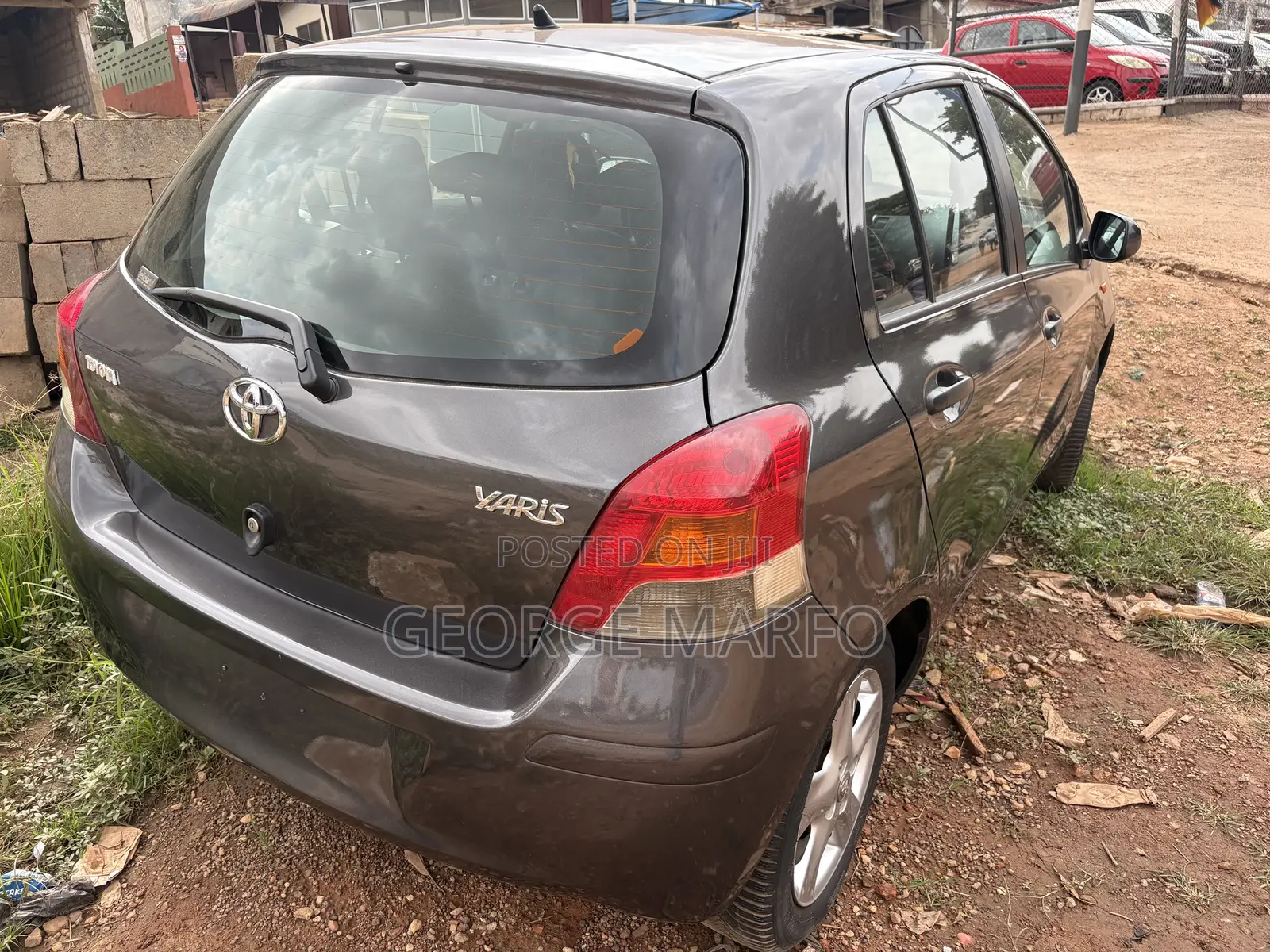 Toyota Yaris 2010 Gray