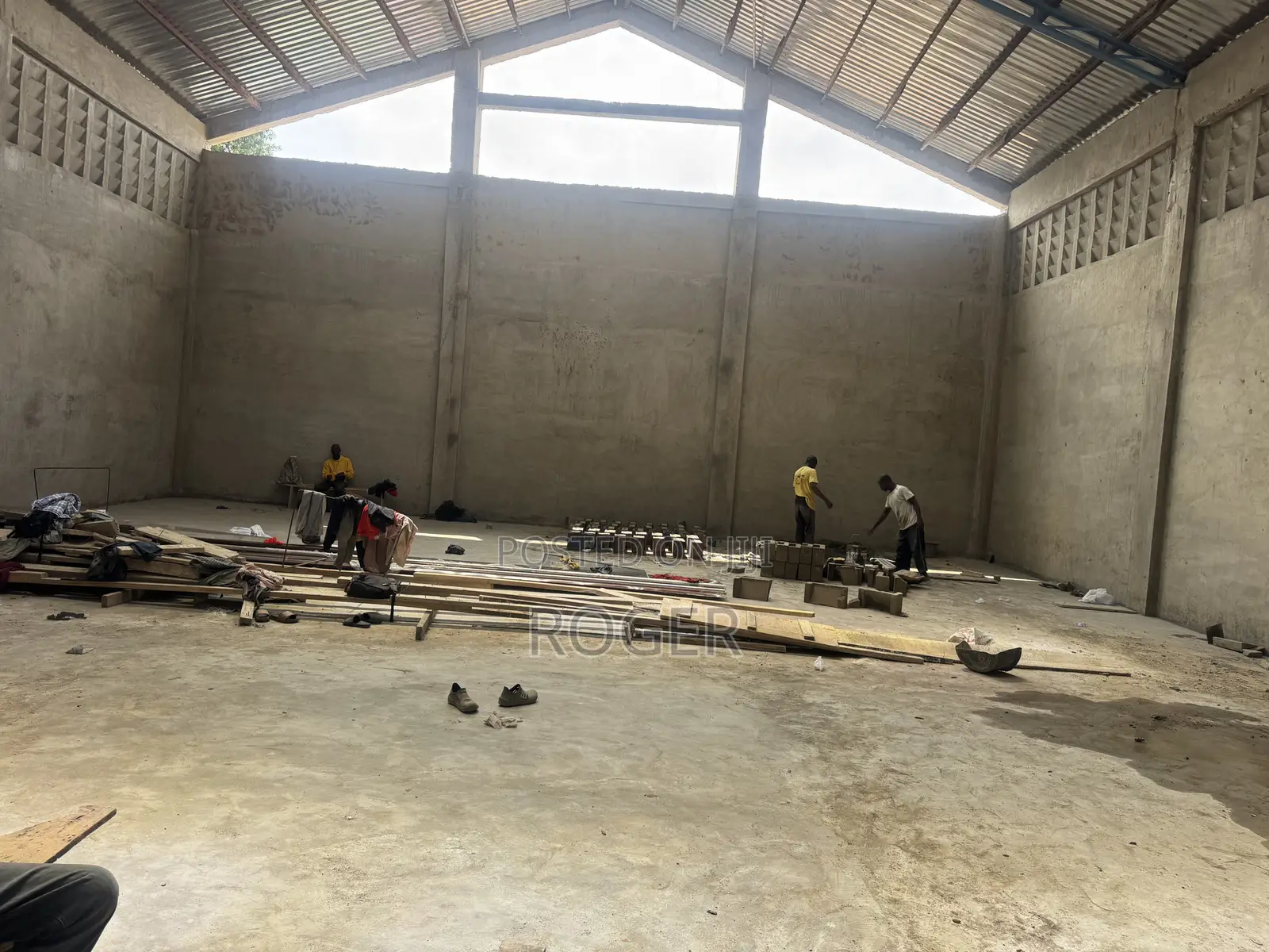 550 SQM With Office Complex at Achimota