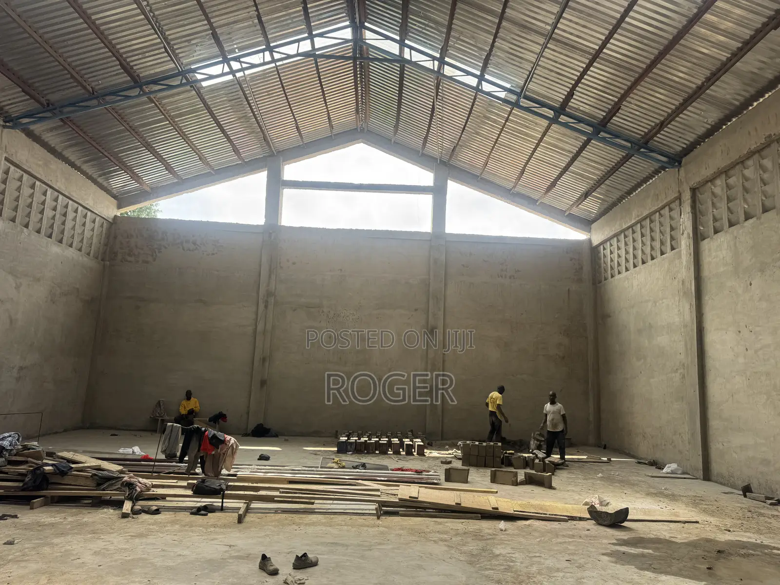 550 SQM With Office Complex at Achimota