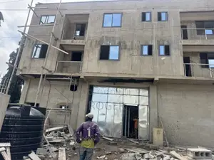 550 SQM With Office Complex at Achimota