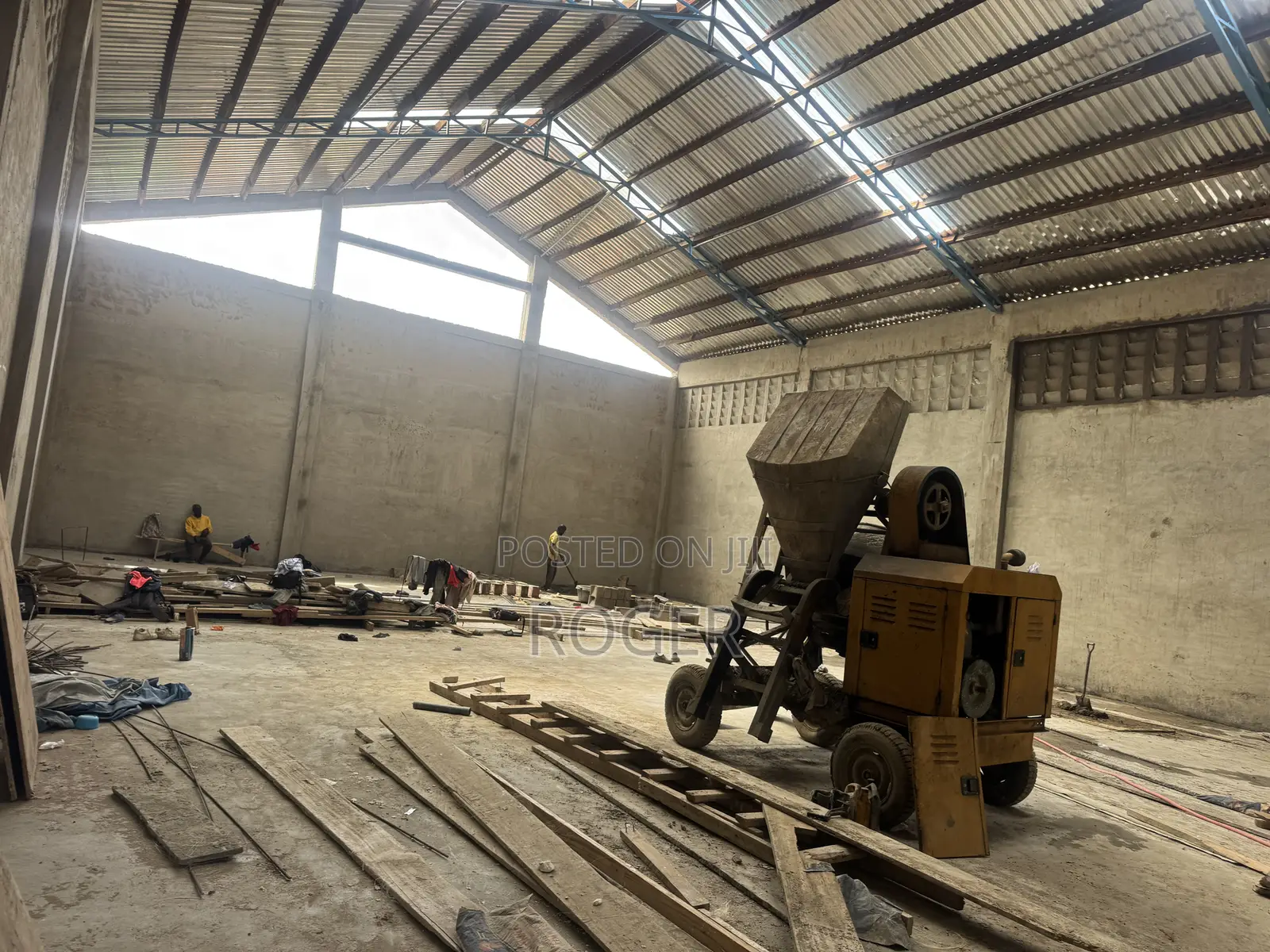 550 SQM With Office Complex at Achimota