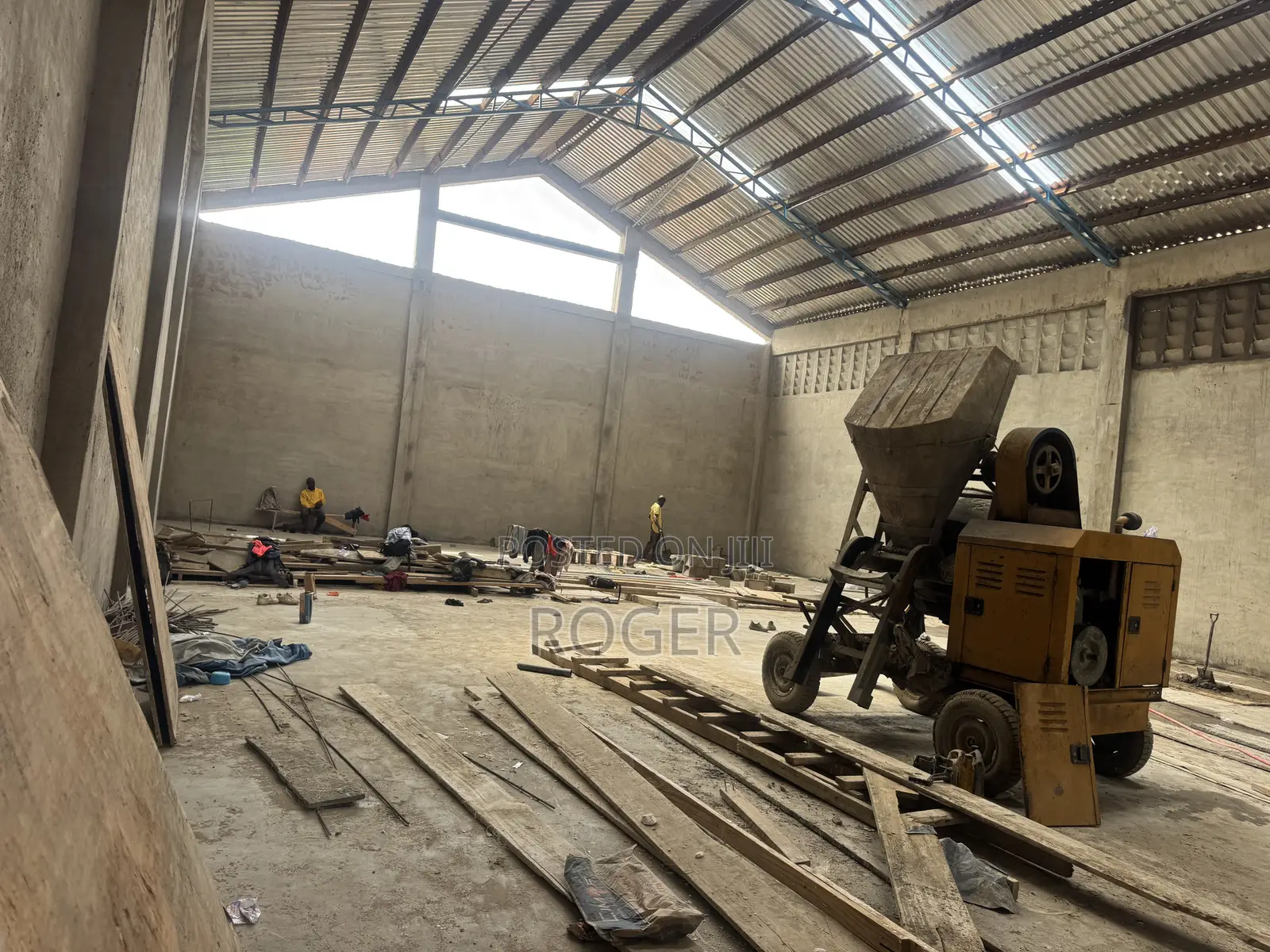 550 SQM With Office Complex at Achimota