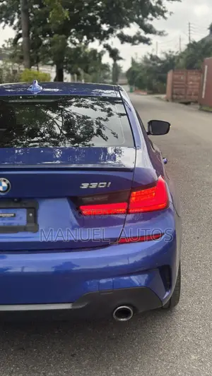BMW 330i 2021 Blue