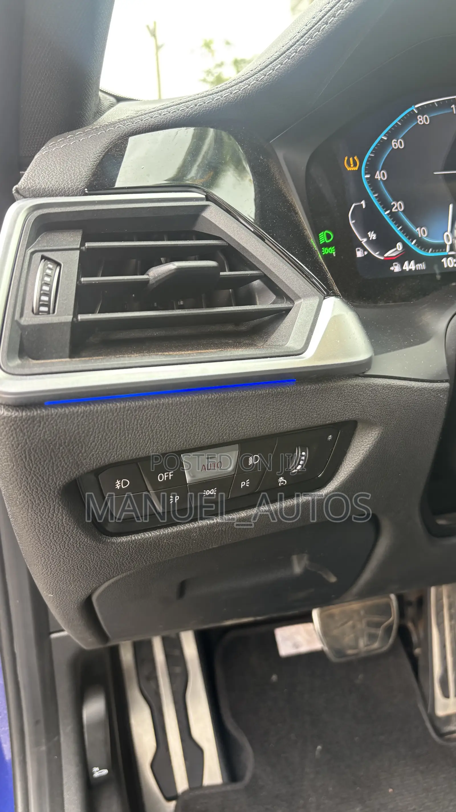 BMW 330i 2021 Blue