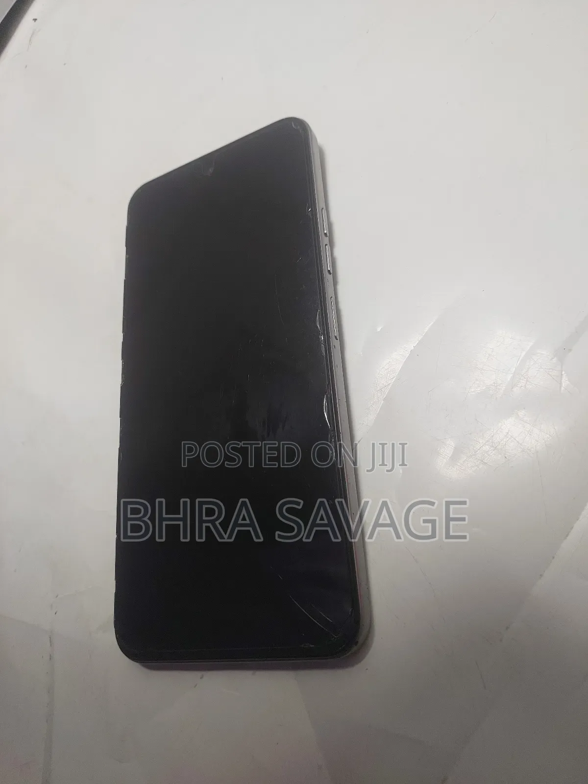 Tecno Spark 40 128 GB Silver