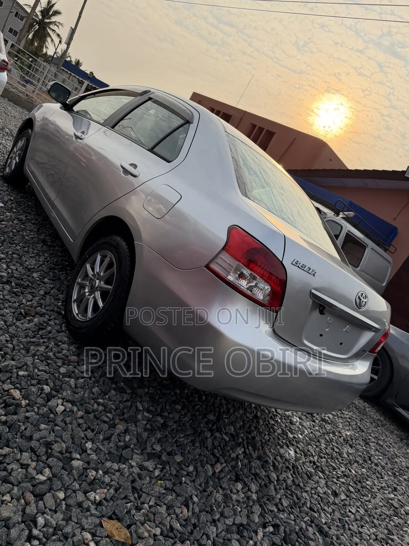 Toyota Belta 2010 Silver