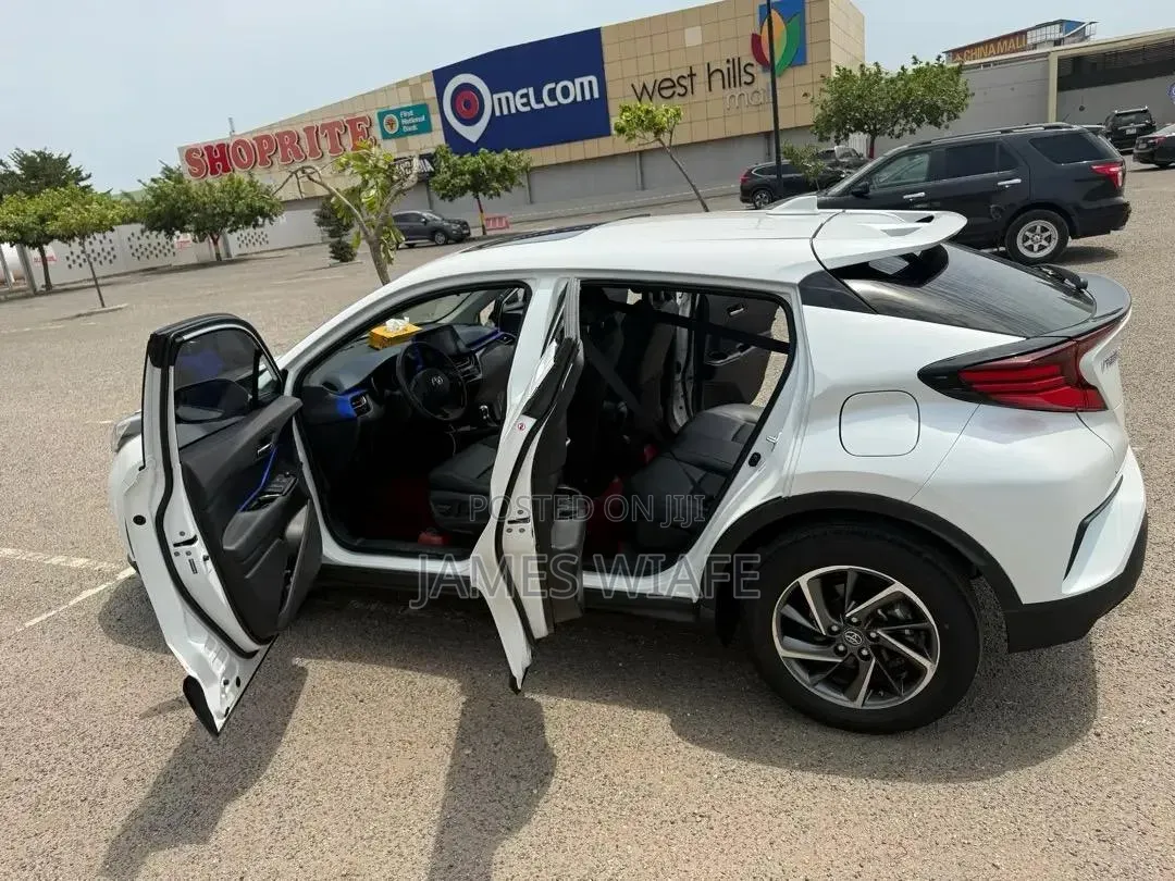 Toyota Avanza 2023 White