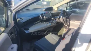 Honda Freed 2013 Silver