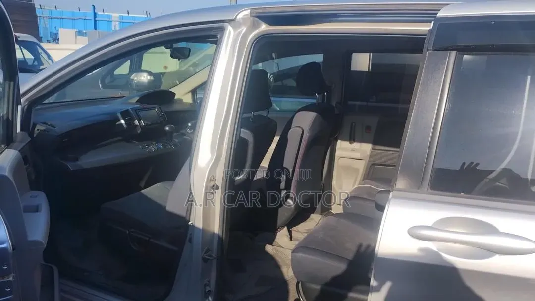 Honda Freed 2013 Silver