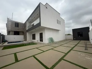 4bdrm Duplex in Felmic Real Estate, Accra Metropolitan for sale